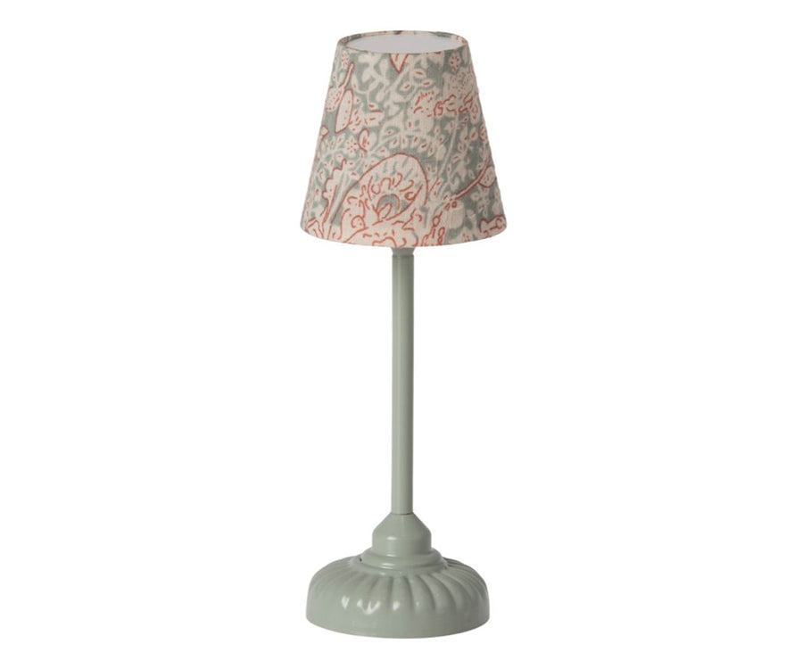 Maileg – Liten lampa miniatyr, golvlampa till dockhus mint, FÖRBESTÄLLNING