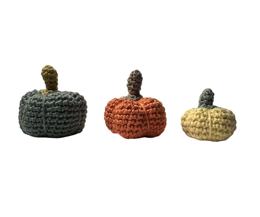 Miniature - Crocheted pumpkins for Halloween, pumpkin in different colors and sizes, 3 pcs